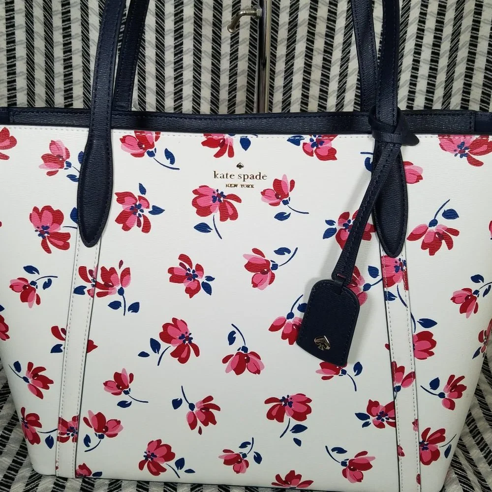 MAKE AN OFFER kate spade Cara Garden Toss Multi Floral New White Condition NWT - Picture 5 of 14